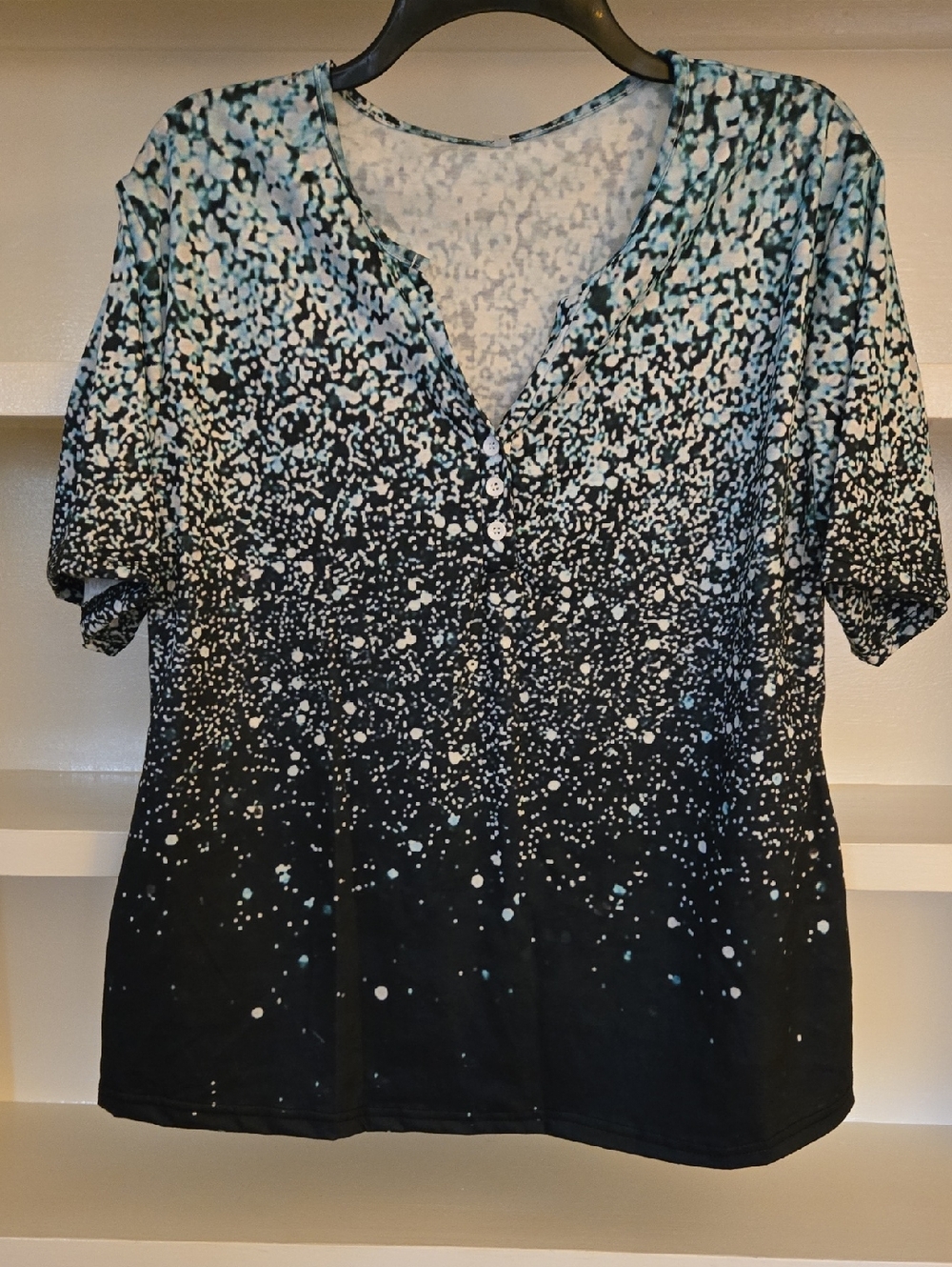 Women’s Speckled V-Neck Short Sleeve Top - Black & Aqua